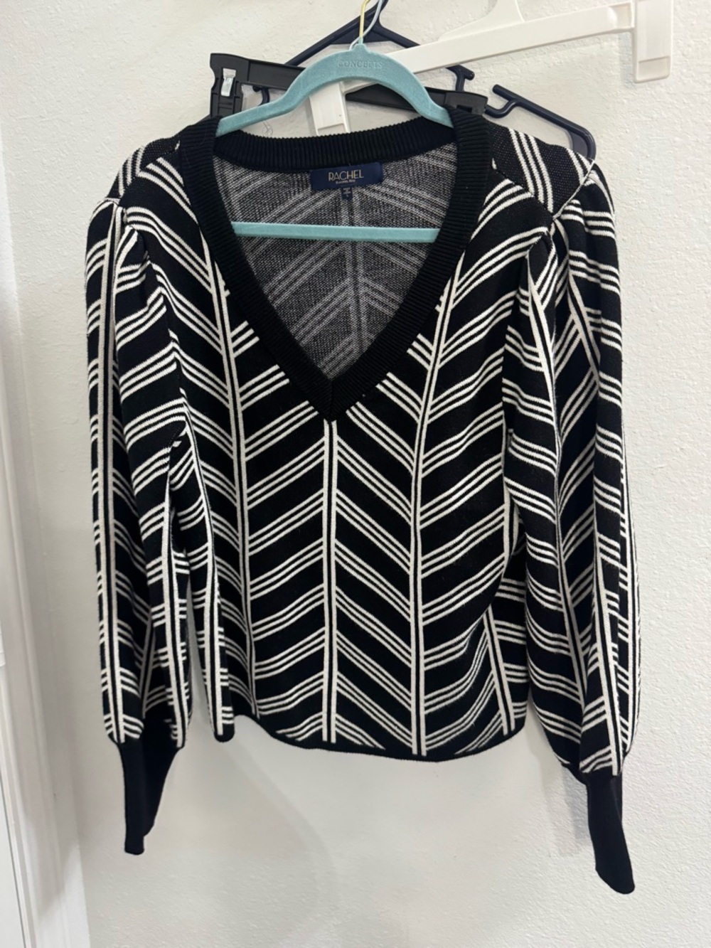 Rachel Black & White Chevron V-Neck Sweater